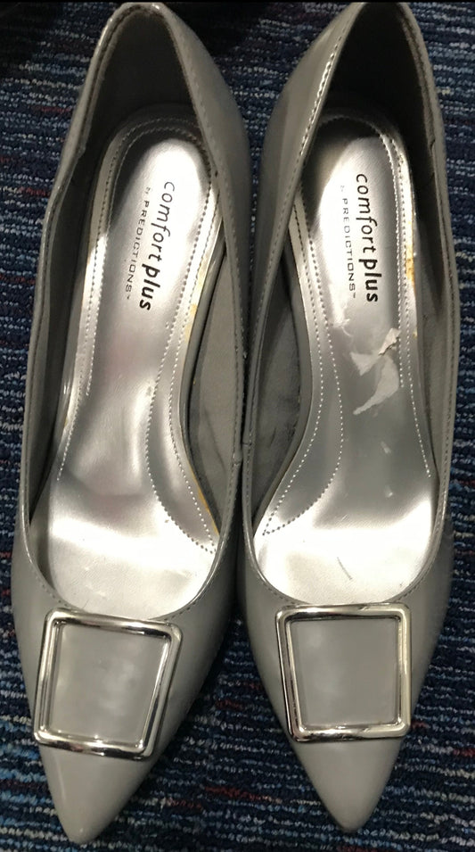 Women's Gray Heels w/Silver Buckle size 8.5